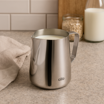 20250522_1610_Kuchenny Dzbanek na Mleko_remix_01jvw579dhfwhvdgebnz1npahw