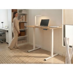 Biurko regulowane elektrycznie TAVARES Jasny brąz/ biały 120 cm 60 cm Biurko regulowane elektrycznie TAVARES Jasny brąz/ biały 120 cm 60 cm
