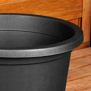 Doniczka ogrodowa plastikowa czarna okrągła 34 cm Doniczka ogrodowa plastikowa czarna okrągła 34 cm